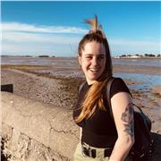 Profesora de inglés a niños de 5 y 6 años en una academia de inglés. 
He sido Au pair durante 9 meses en Dublín, cuidando a un niño de 2 años y medio.
Se me dan bien las matemáticas